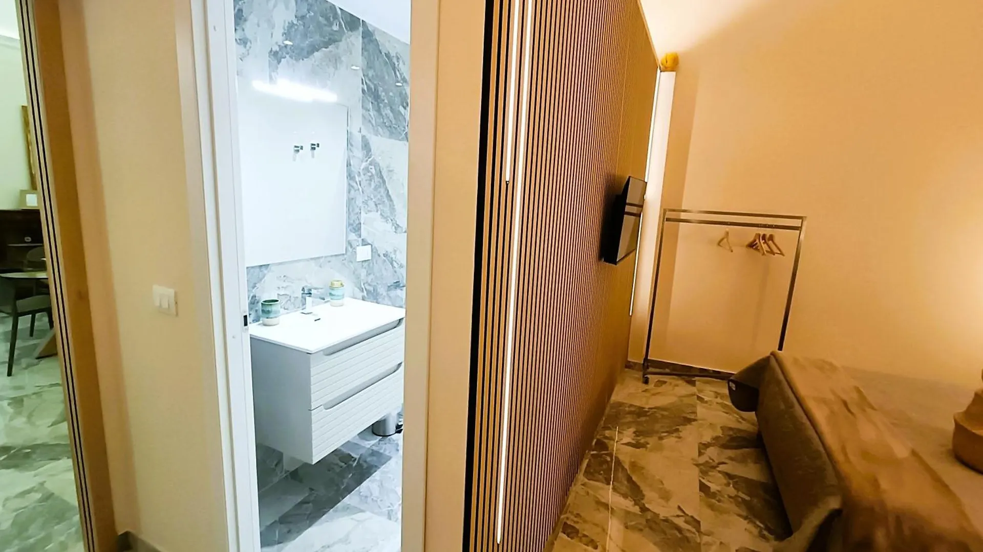 Dimora Del Monsignore Catane Appartement